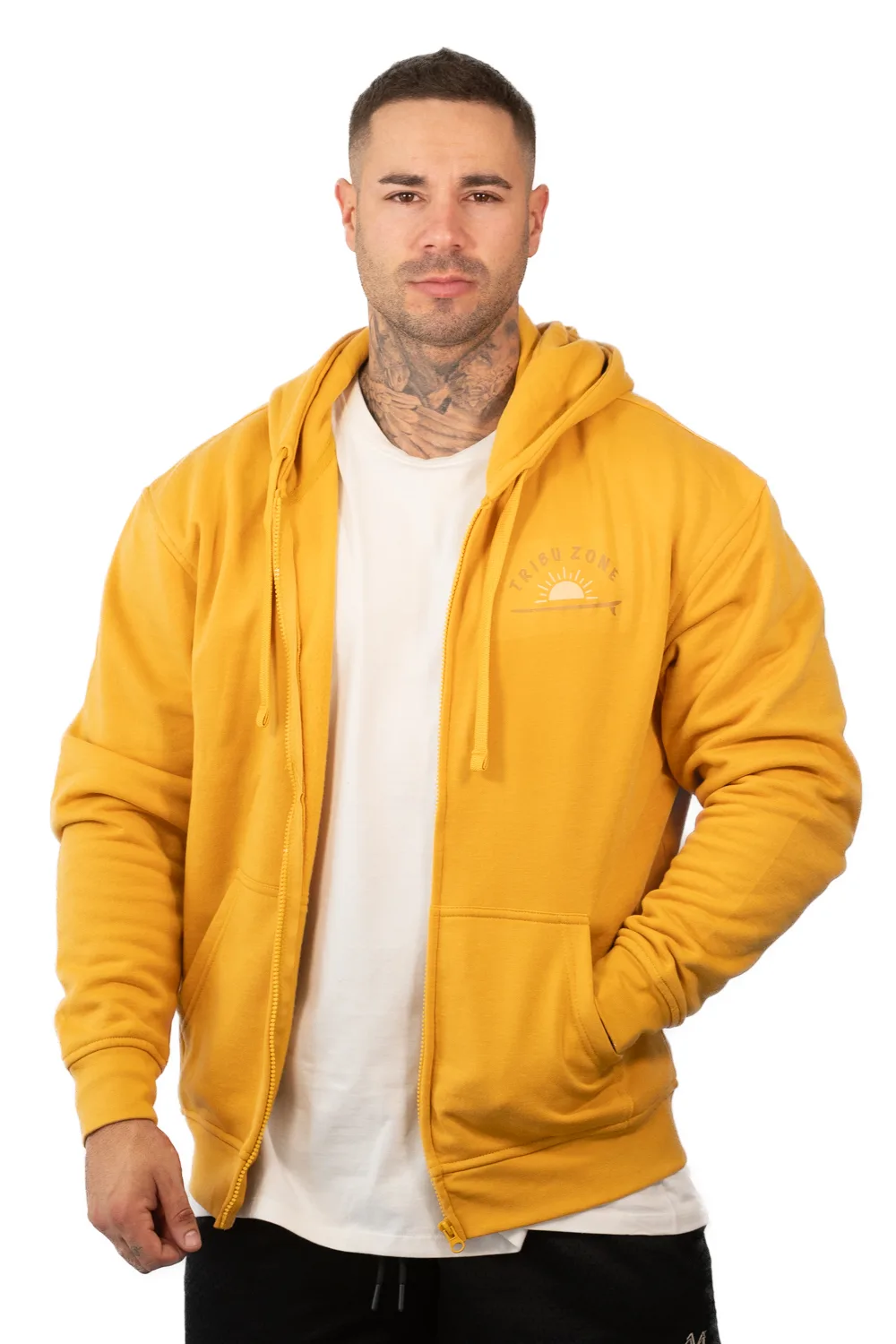 SUDADERA CON CAPUCHA Y CREMALLERA VIBE OF THE ADVENTURE TRIBU ZONE