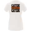 Camiseta “Needs Caffeine”  combina comodidad y actitud. En la parte frontal, el pequeño estampado con la palabra “NEEDS” y una taza de café refleja tu energía mañanera, mientras que en la espalda el diseño retro con el texto “CAFFEINE” en letras grandes y efecto vintage destaca tu pasión por la cafeína.